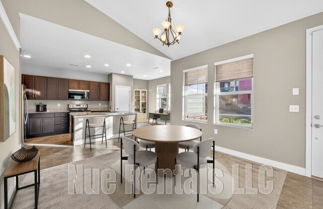 Building Photo - 549 Brennan Cir