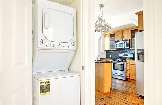 Building Photo - 91 4th St