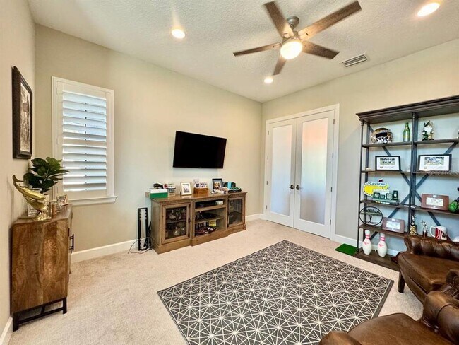 Building Photo - 10605 Sabella Dr