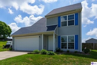 Building Photo - 310 Ivy Pointe Dr