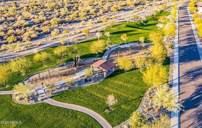 Building Photo - 27057 N Skipping Rock Rd