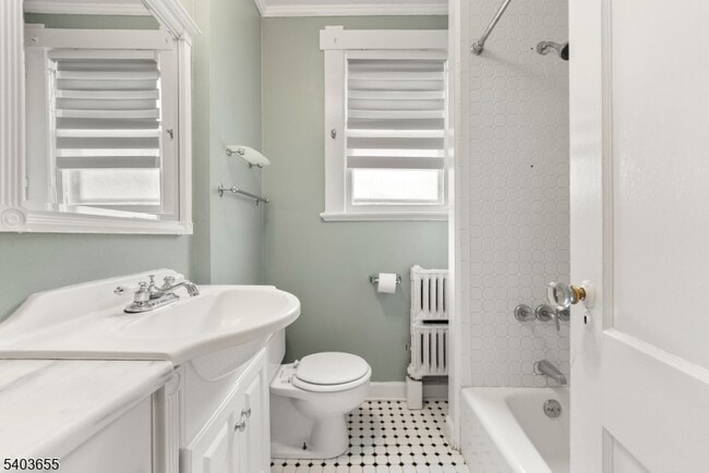 Building Photo - 226 Park St