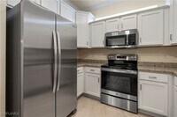 Building Photo - 4244 Lemongrass Dr