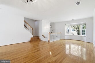 Building Photo - 9663 Franklin Woods Pl