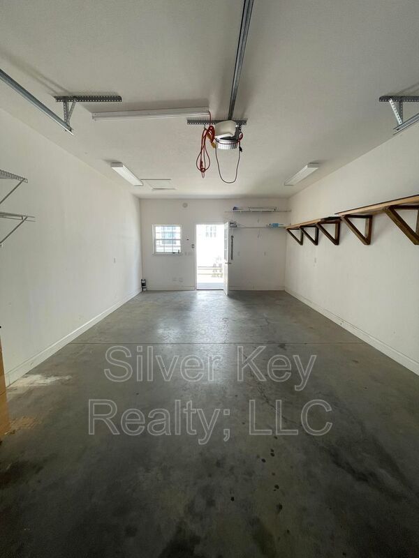 Building Photo - 415 Ashbury Cir