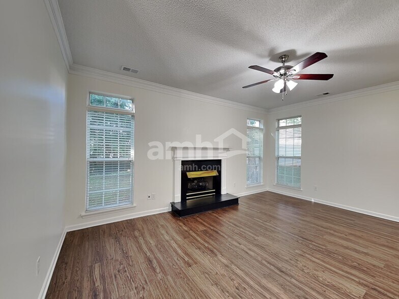 Building Photo - 12190 Canopy Ln