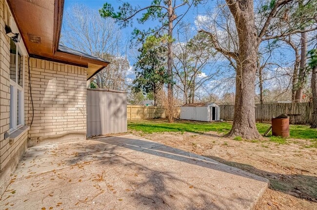 Building Photo - 3422 Deer Valley Dr