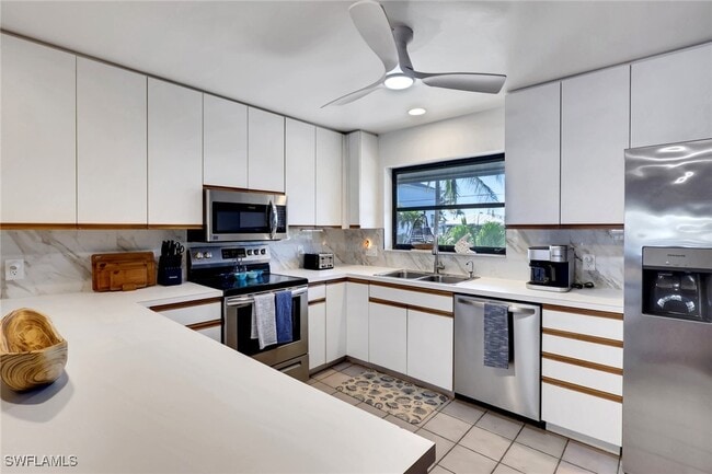 Building Photo - 1282 Belaire Ct