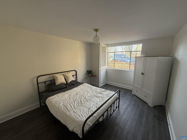 Building Photo - 2709 Eton Rd