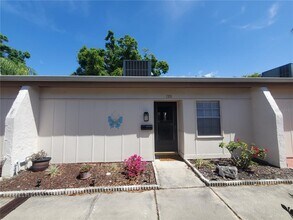 Building Photo - 1391 Mission Hills Blvd