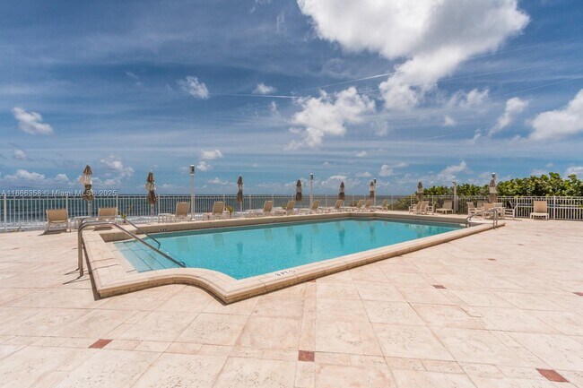 Building Photo - 1200 S Ocean Blvd