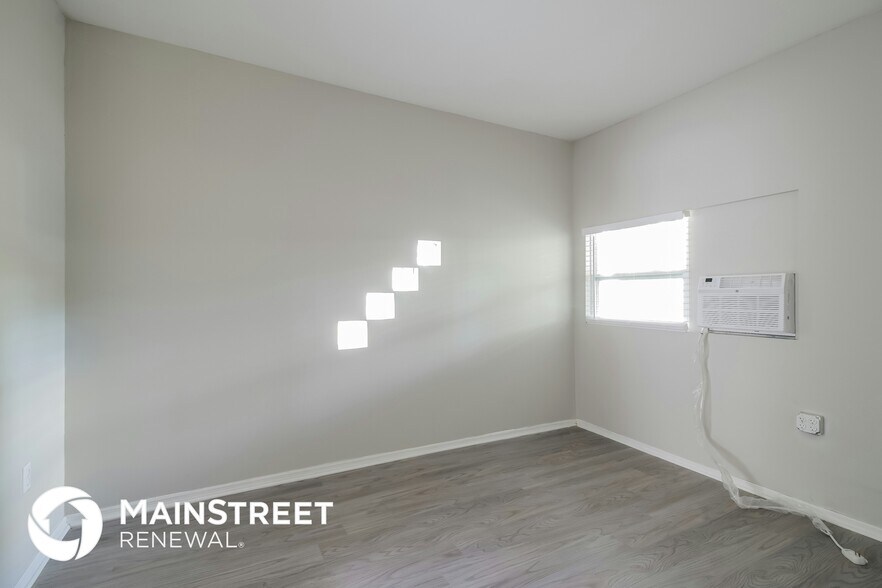 Building Photo - 7032 Tripoli Way