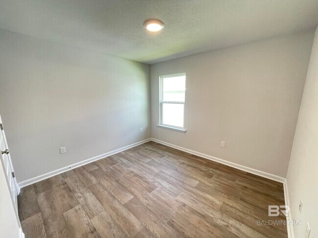 Building Photo - 10415 Ruffian Rte