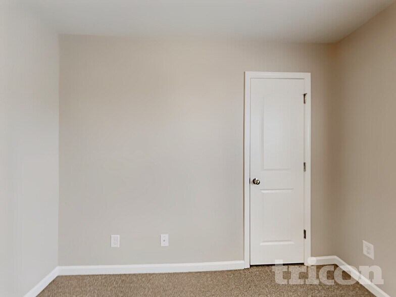 Building Photo - 203 Marcella Dr