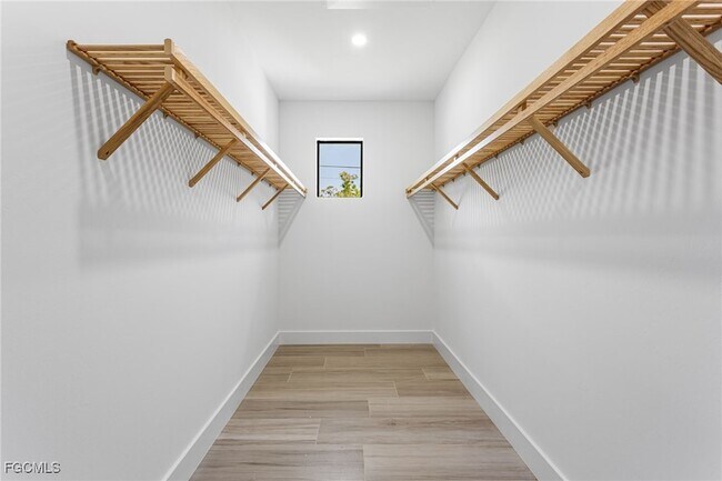 Building Photo - 2702 Old Burnt Store Rd N