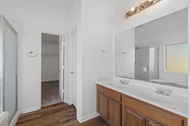 Building Photo - 2011 Wildbrook Canyon Ln