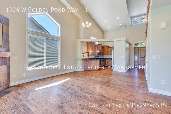 Building Photo - 1926 W Golden Pond Way