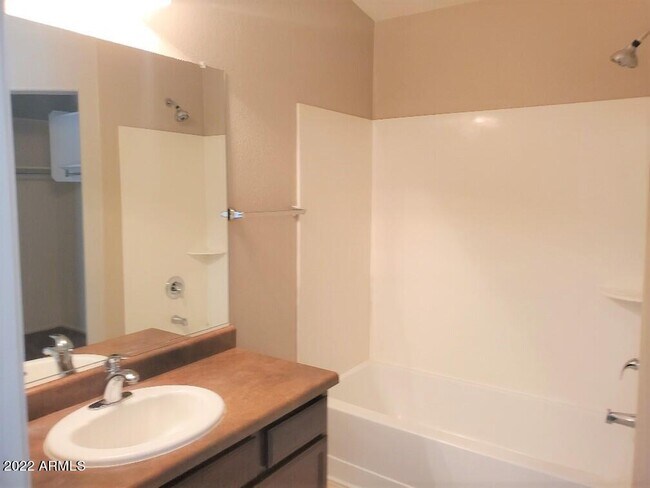 Building Photo - 29445 N Pyrite Ln