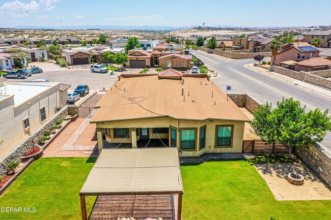 Building Photo - 13401 Emerald Pond Dr