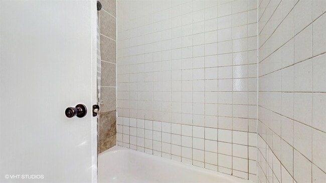 Building Photo - 309 W 109th St