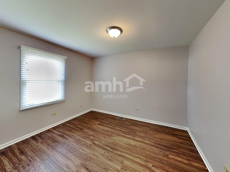Building Photo - 6605 Goldhaber Ln