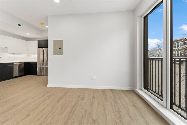 Building Photo - 24-28 Mt Pleasant St