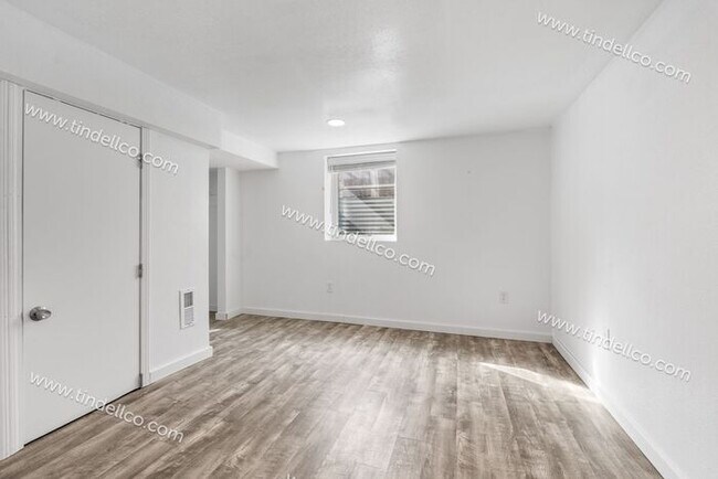 Building Photo - Charming 4-Bedroom Home in St. Johns with Finished Basement & Spacious Living Areas