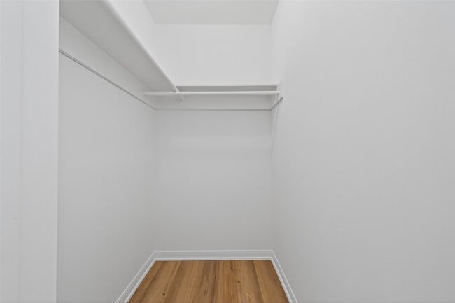 Building Photo - 3815 Brook Shadow Dr