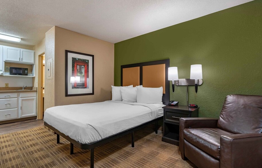 Building Photo - Furnished Studio-Lexington - Nicholasville Road