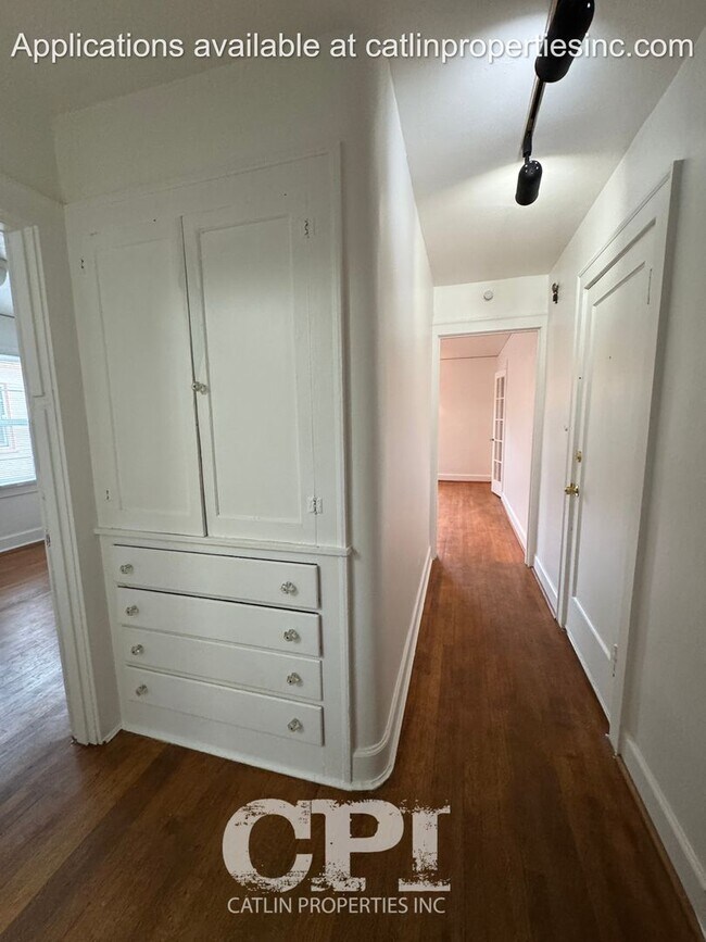 Building Photo - 1529 20th Ave