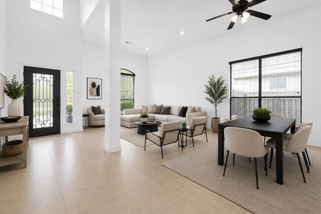 Building Photo - 7609 Jaborandi Dr