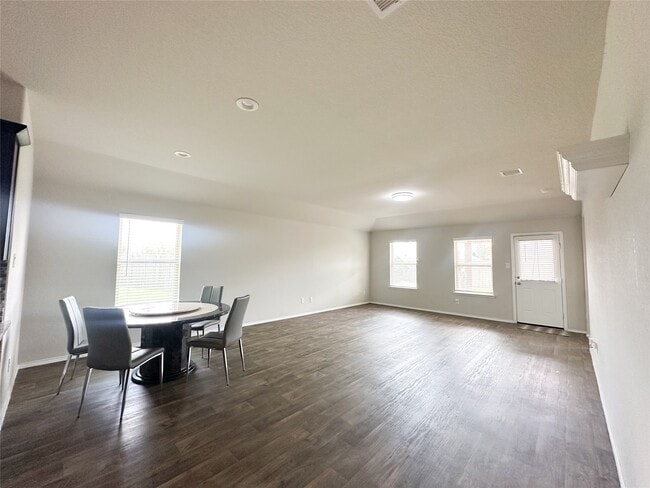 Building Photo - 1807 Brady Shores Dr