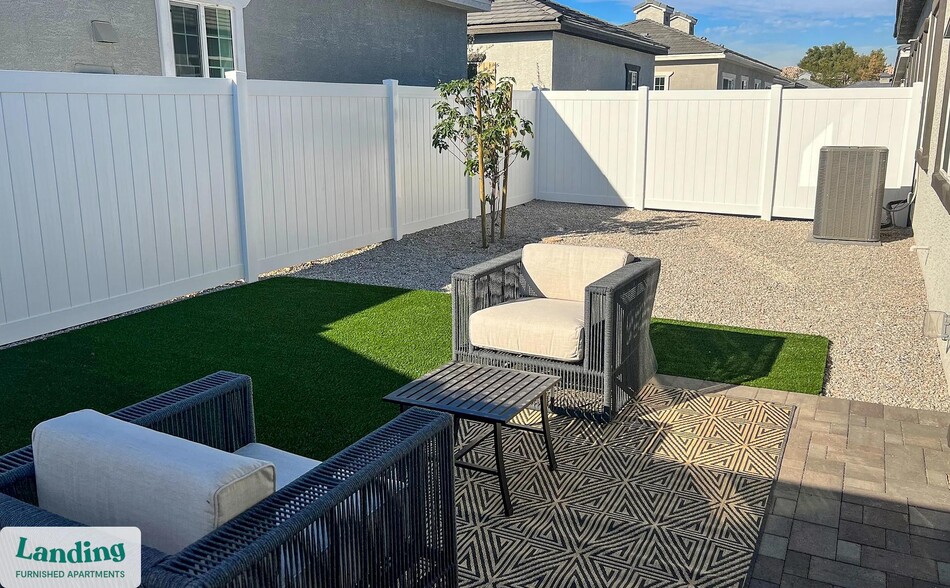 Building Photo - 8200 W Encanto Blvd