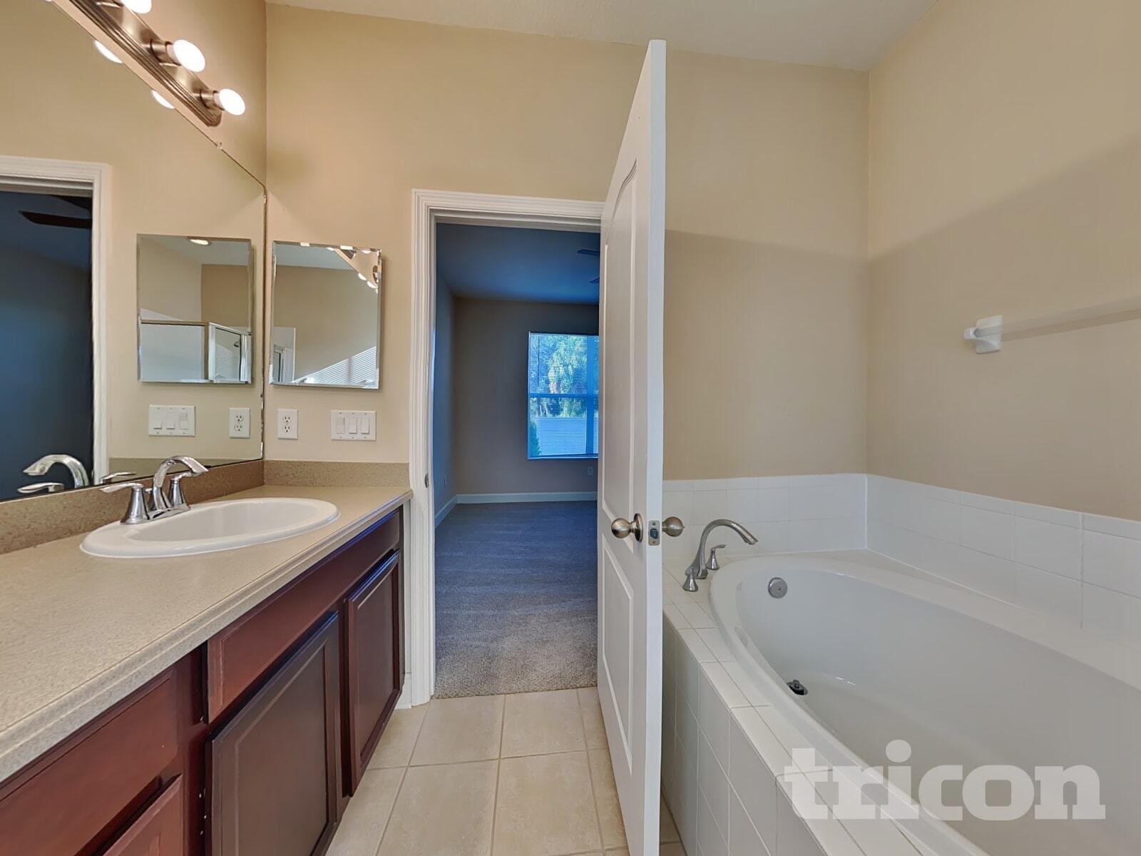 Building Photo - 922 Larwood Pine Dr
