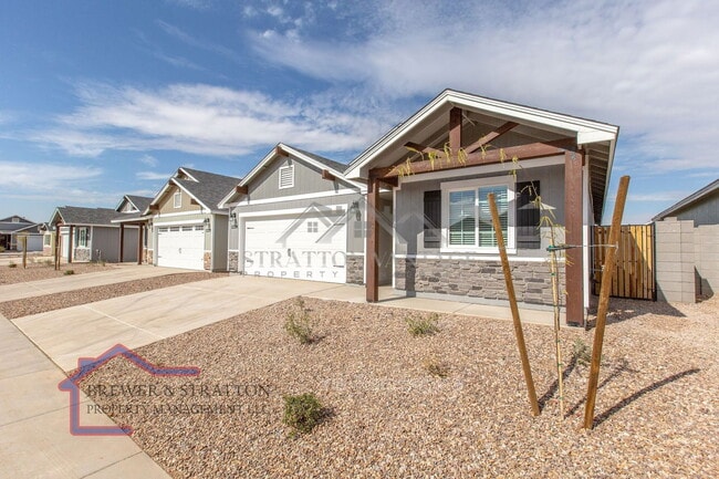 Building Photo - 2324 W Mobile Ln