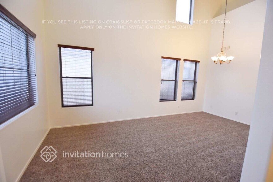 Building Photo - 19335 E Canary Way