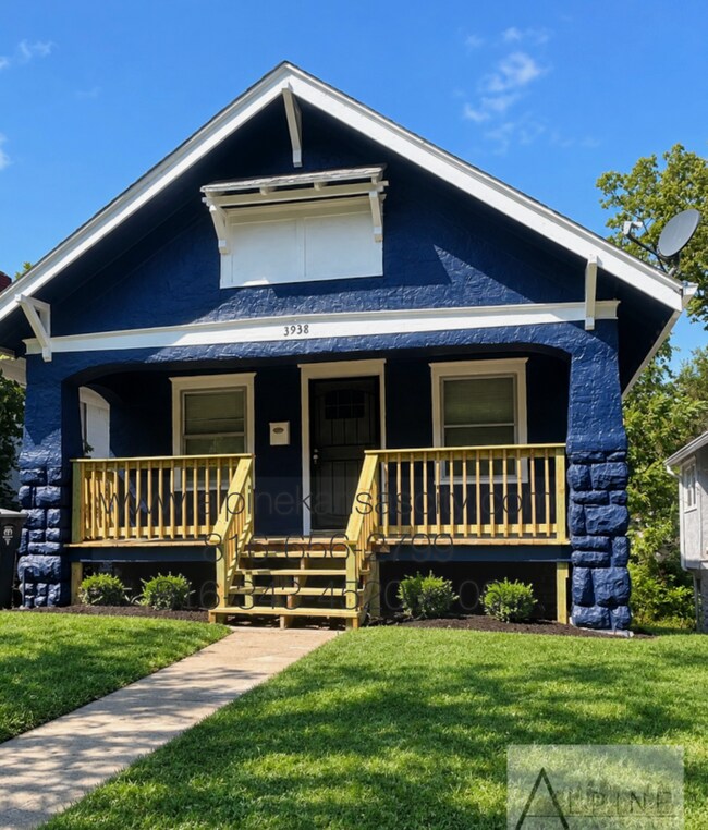 Building Photo - Updated Bungalow Near 39th/71
