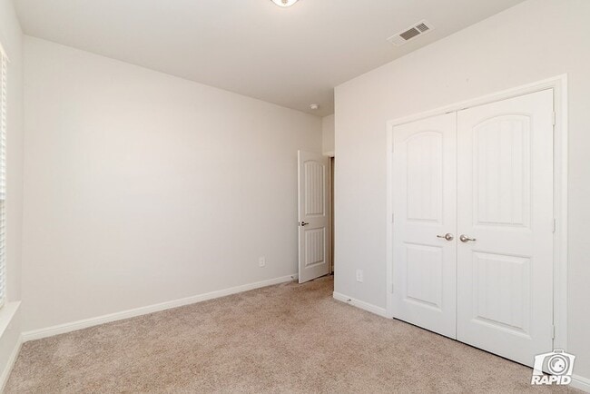 Building Photo - 1714 Pavilion Pkwy