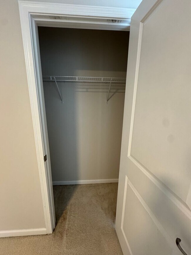 Building Photo - Beautiful 3 Bedroom 3.5 Bath in Sewickley, PA!