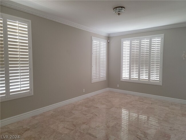 Building Photo - 169 Chateau Whistler Ct