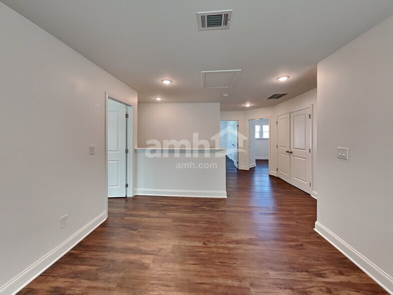 Building Photo - 5347 Pebble Bridge Wy