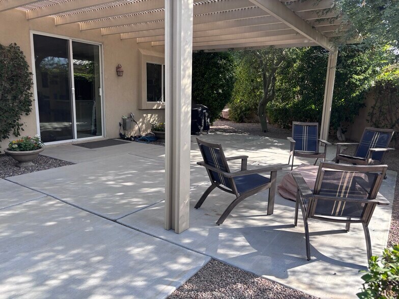 Building Photo - 90 Clavel Ct