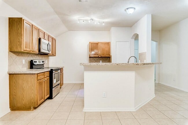 Building Photo - 25831 Chapman Falls Dr