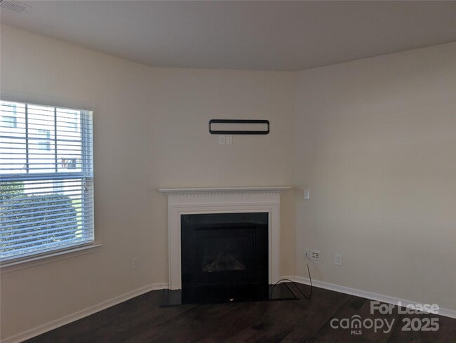 Building Photo - 115 Dellbrook St
