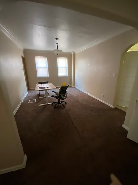 Building Photo - 12010 Paul Ave