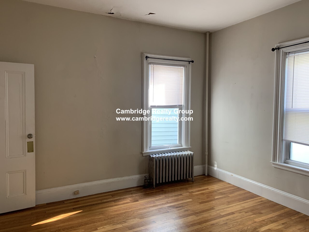 Building Photo - 44 Cameron Ave