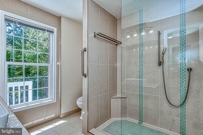 Building Photo - 9400 Van Arsdale Dr