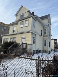 Building Photo - 110 Adelaide St