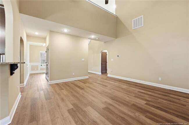 Building Photo - 206 Leland Ln