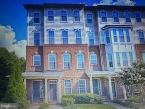 Building Photo - 19199 Winmeade Dr
